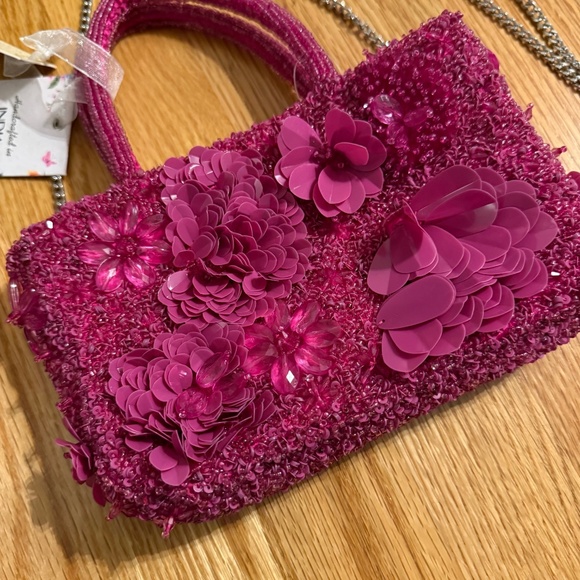 Viral Beaded Bag - Picture 4 of 7